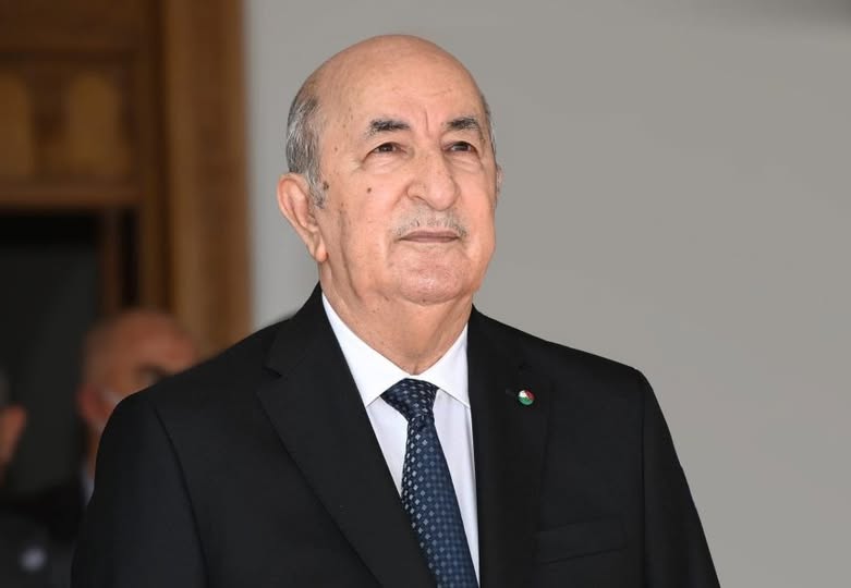 رئيس الجمهورية يترأس الحفل السنوي لتقليد الرتب وإسداء الأوسمة