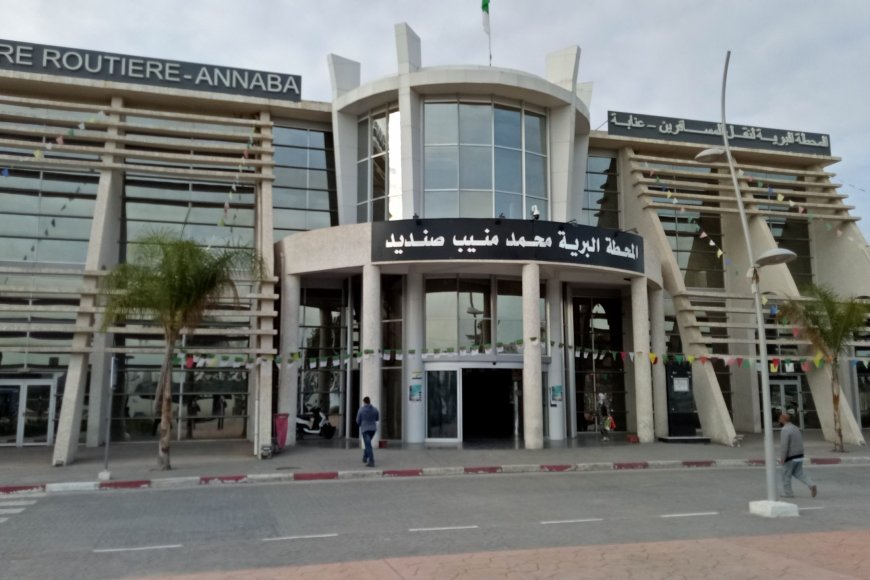 عنابة: فتح 50 رخصة لسيارات الأجرة الجماعية بين الولايات لتغطية العجز بمحطة "صنديد"