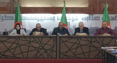 أعضاء المجلس الشعبي لبلدية عنابة يصادقون على غلق العمليات الممولة وصفقات لتعزيز الخدمات العامة