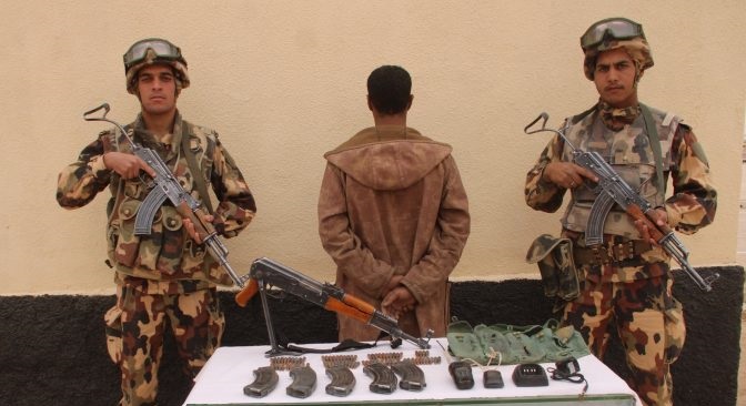 إرهابي يسلّم نفسه للسلطات العسكرية ببرج باجي مختار