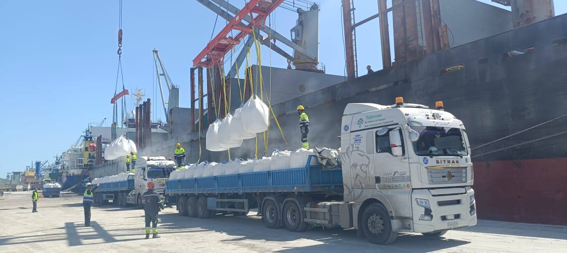 عنابة: تصدير 20 ألف طن من الإسمنت الأبيض إلى غواتيمالا