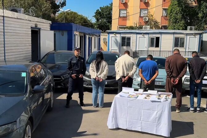 العاصمة: تفكيك شبكة مختصة في سرقة المركبات واسترجاع 11 سيارة