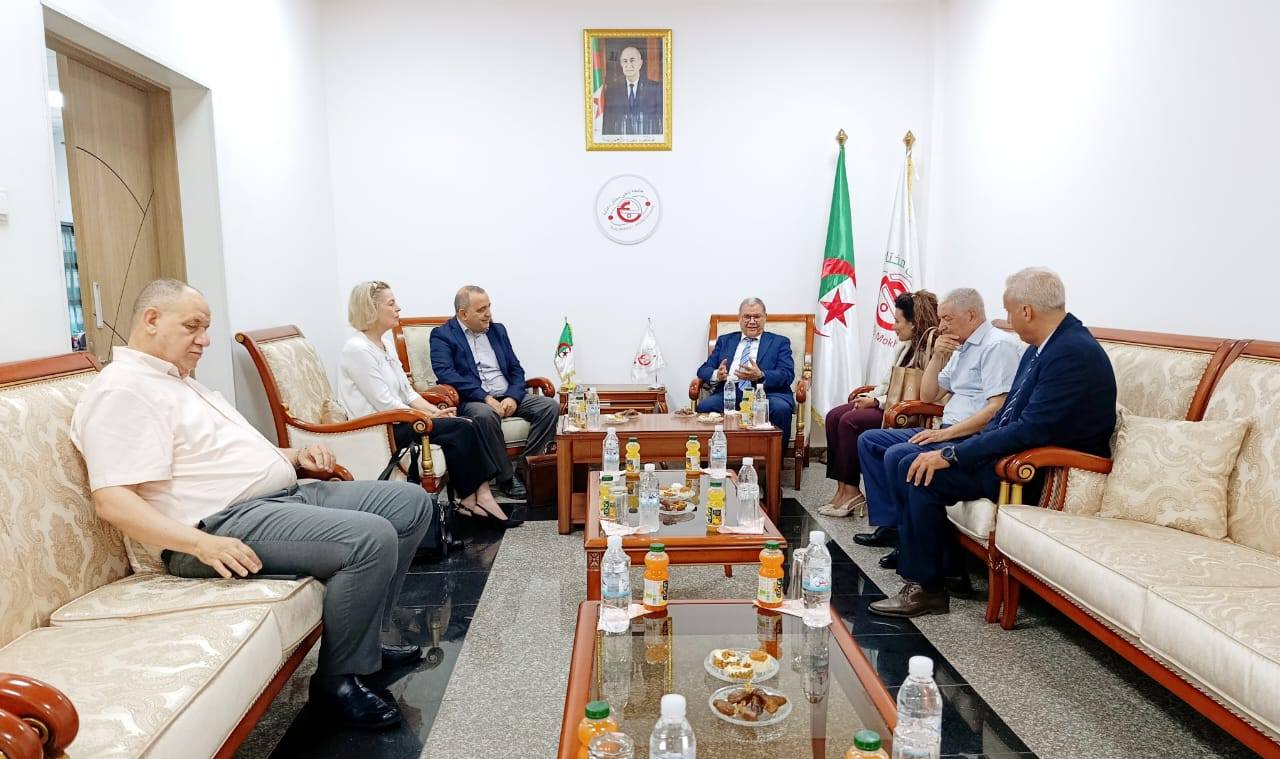 عنابة: دورة تكوينية حول استخدام منصة SciVal لفائدة إطارات جامعة باجي مختار