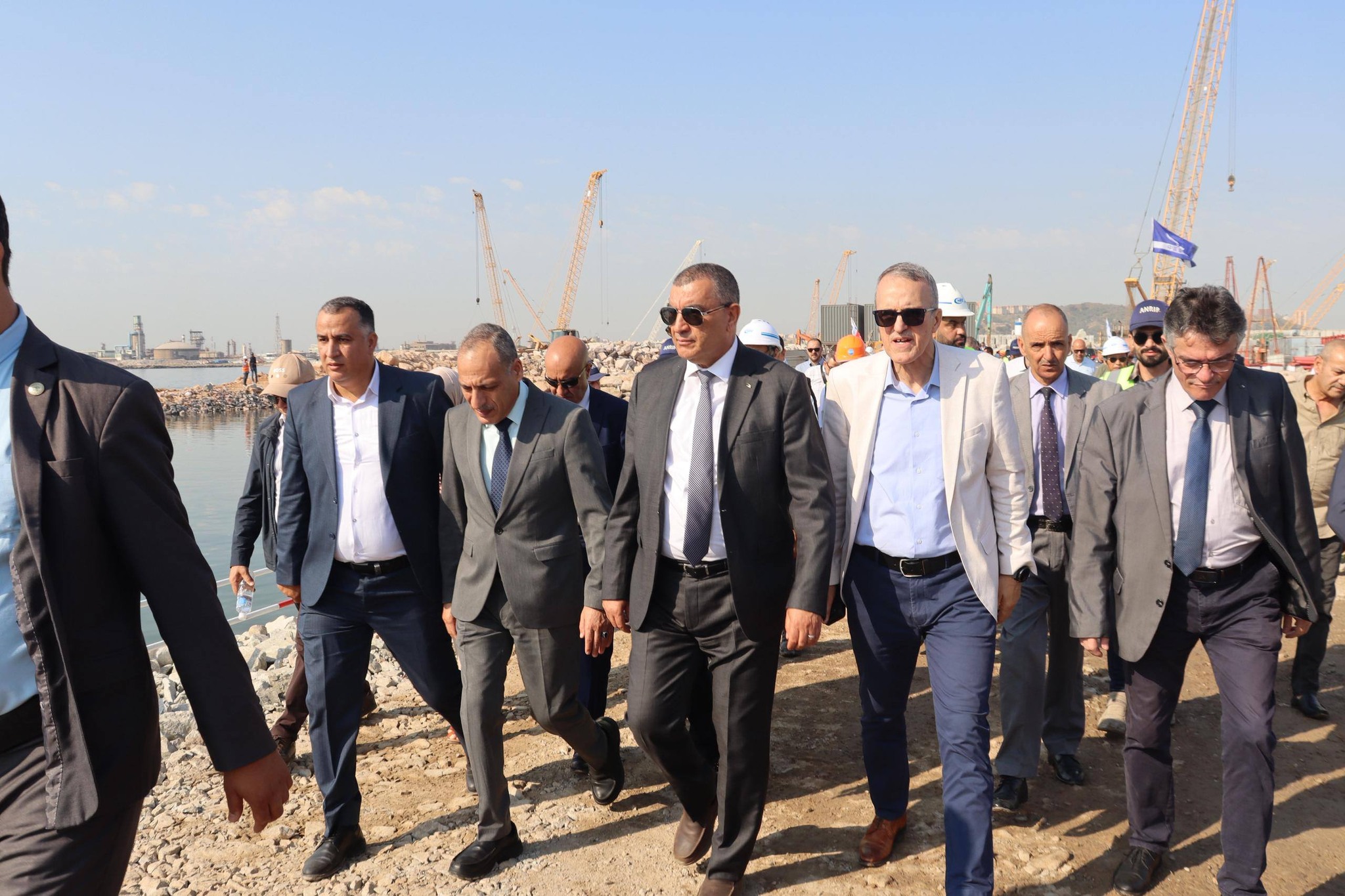 عنابة: جلاوي يتفقد مشروع الرصيف المنجمي ويشدد على احترام الآجال ومعايير الجودة