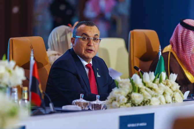 زروقي يمثل الجزائر في المنتدى العالمي حول أخلاقيات الذكاء الاصطناعي